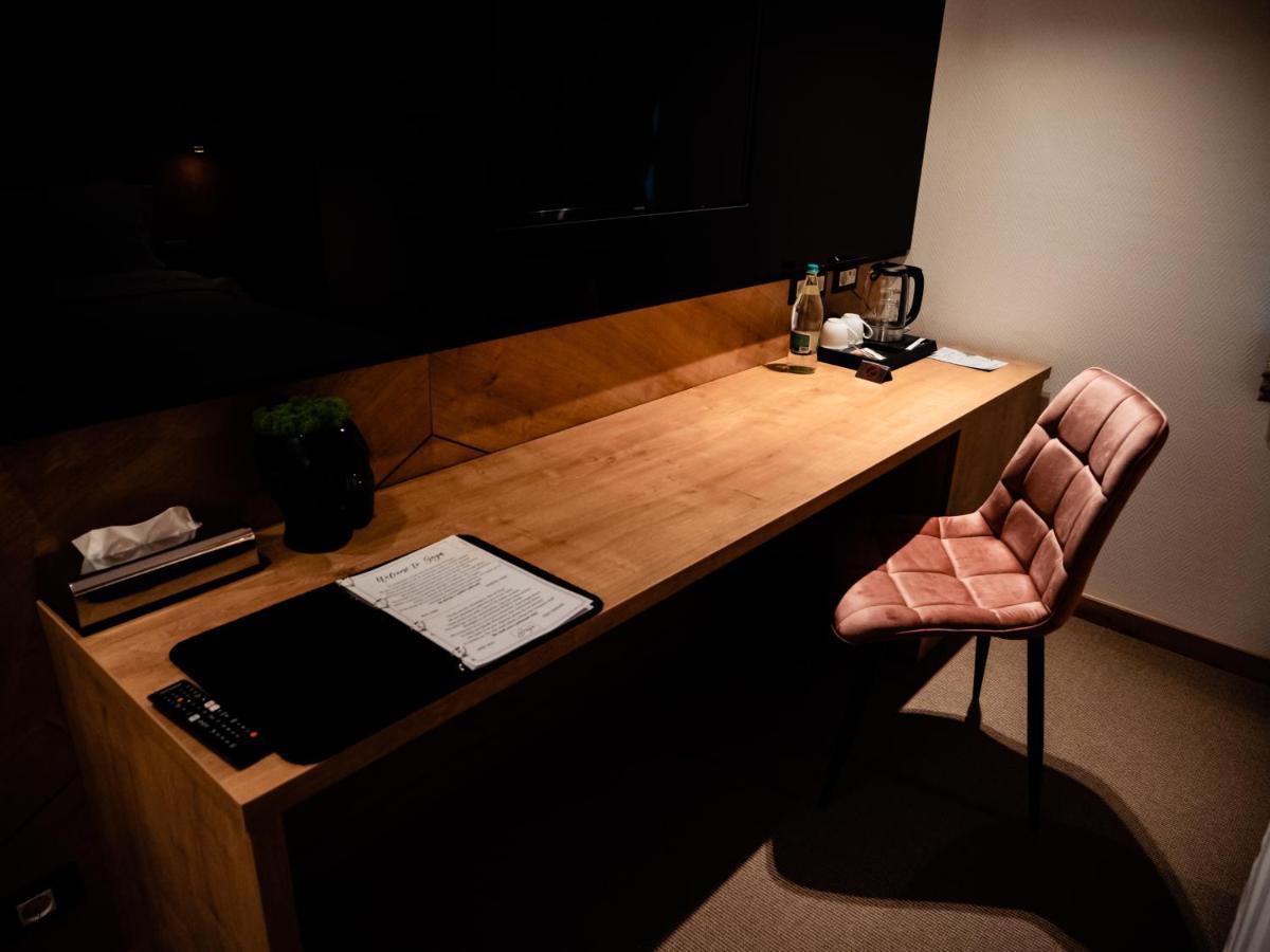 Hotel Goya Boutique Târgu Jiu Esterno foto