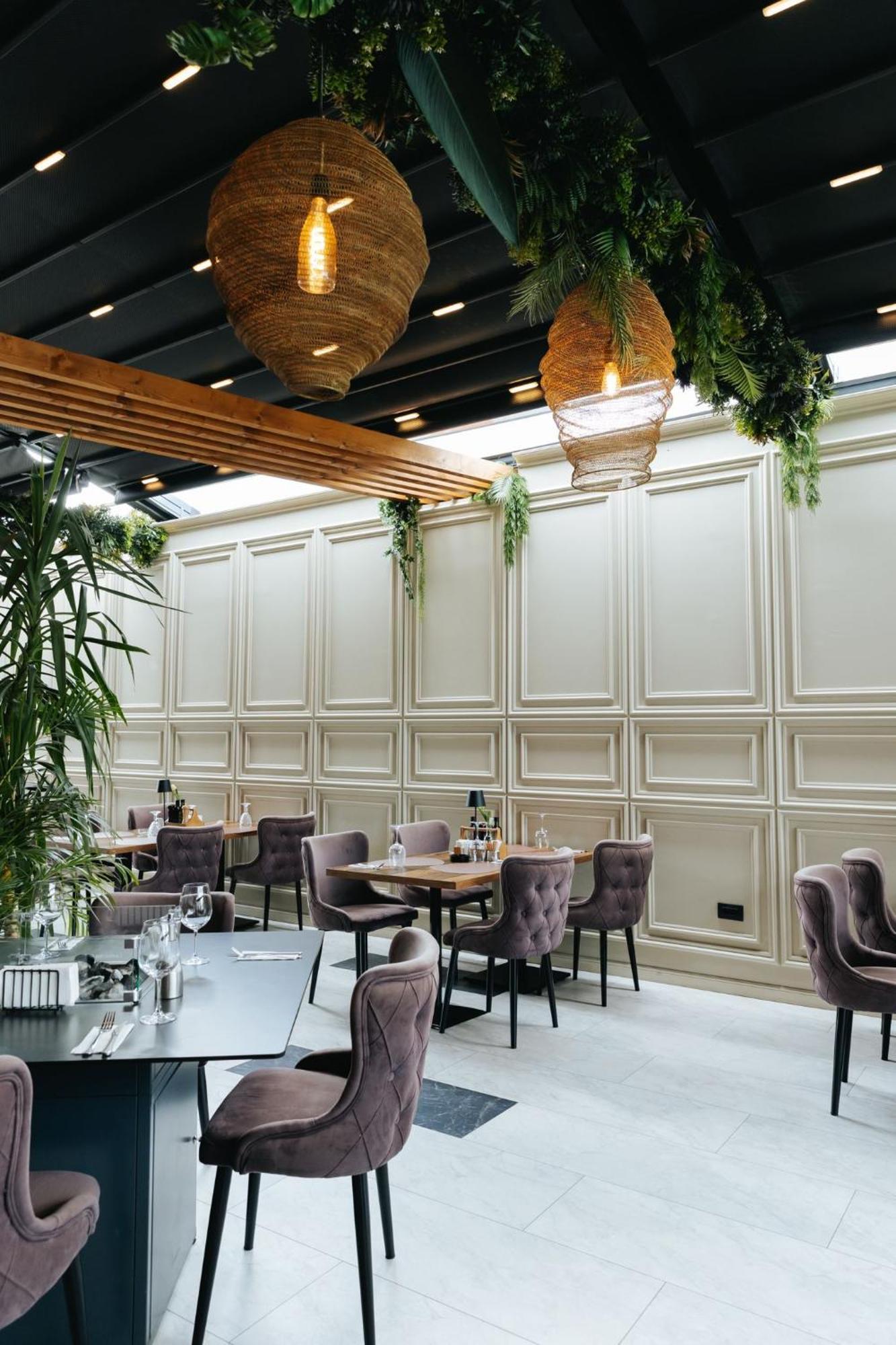 Hotel Goya Boutique Târgu Jiu Esterno foto